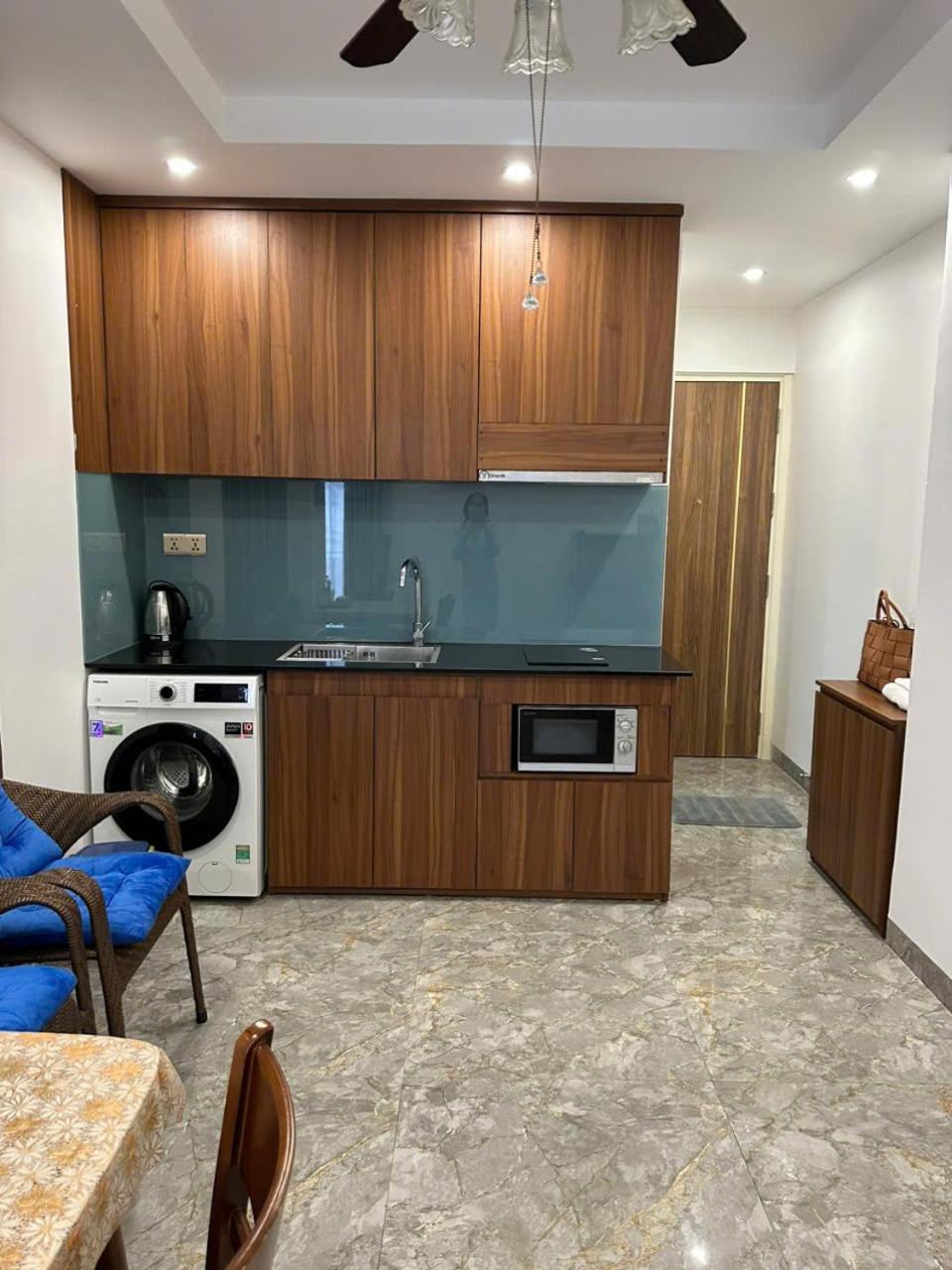 Royal Hotel & Apartment Da Nang Exteriör bild